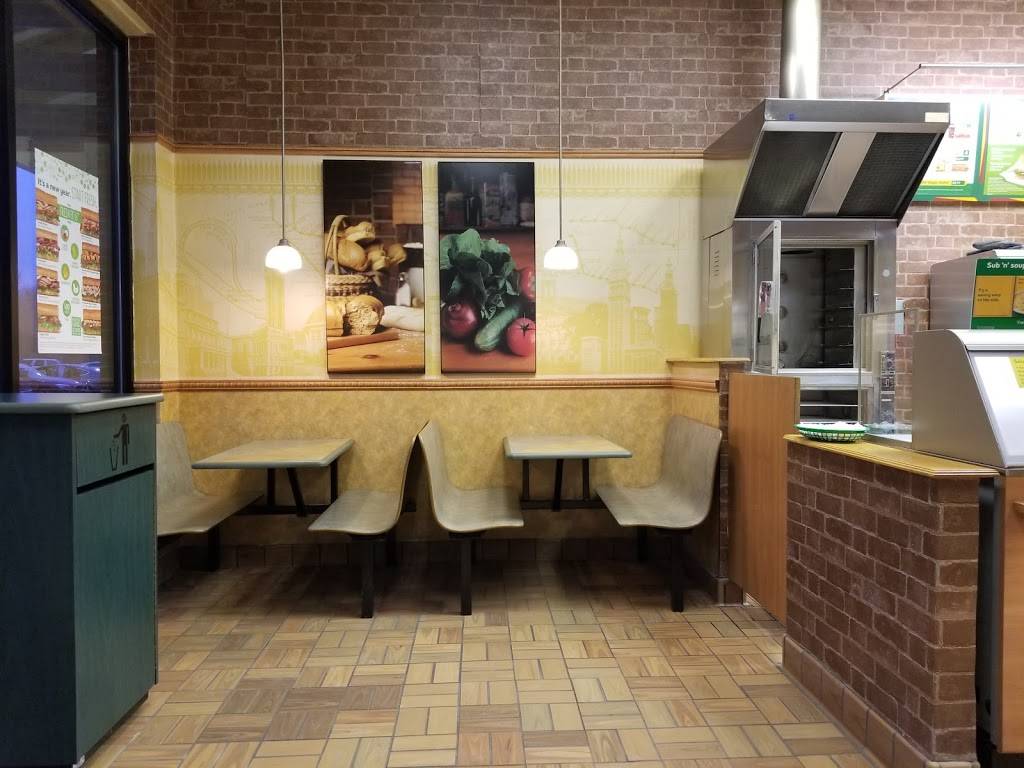 Subway | restaurant | 1569 N Wixom Rd, Wixom, MI 48393, USA | 2486698226 OR +1 248-669-8226