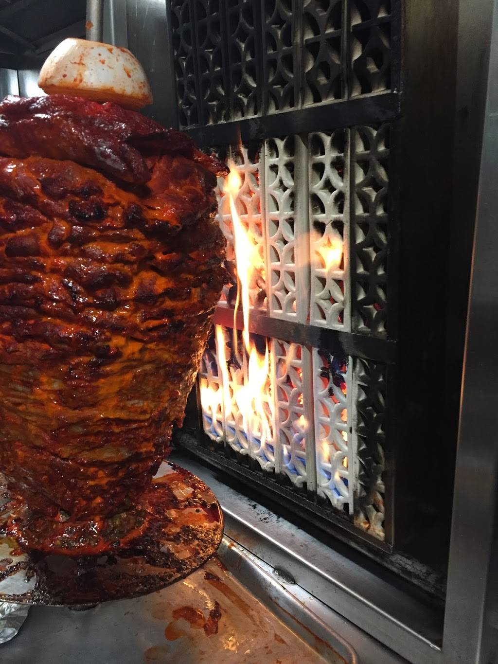 Los Agavez Taqueria | restaurant | 3166 N High St, Columbus, OH 43202, USA | 6142067634 OR +1 614-206-7634