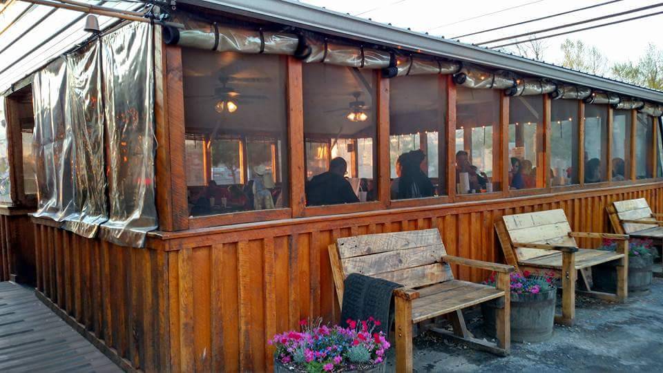 Shack in the Back BBQ | restaurant | 406 Mt Holly Rd, Fairdale, KY 40118, USA | 5023633227 OR +1 502-363-3227