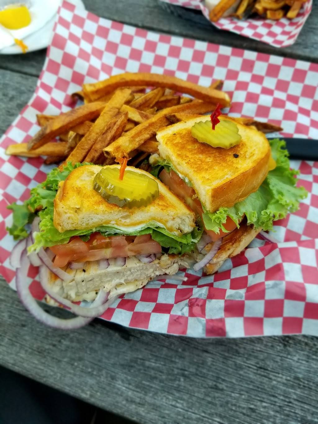 Relief Pitcher | restaurant | 2795 S Roosevelt Dr, Seaside, OR 97138, USA | 5037389801 OR +1 503-738-9801