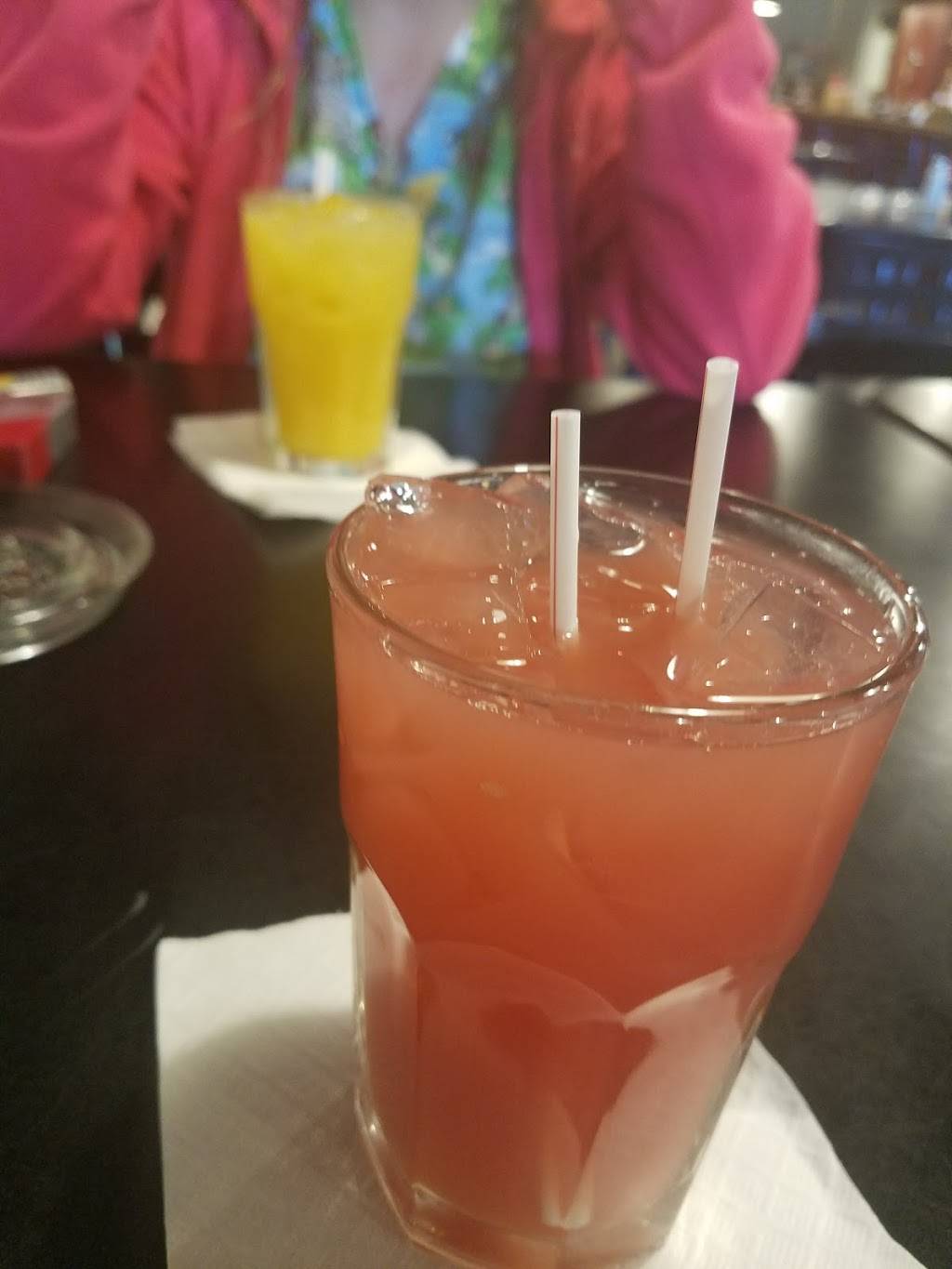 Waterfront Bar & Grill | restaurant | 404 Greenbelt Dr, Maryville, TN 37804, USA | 8656811212 OR +1 865-681-1212