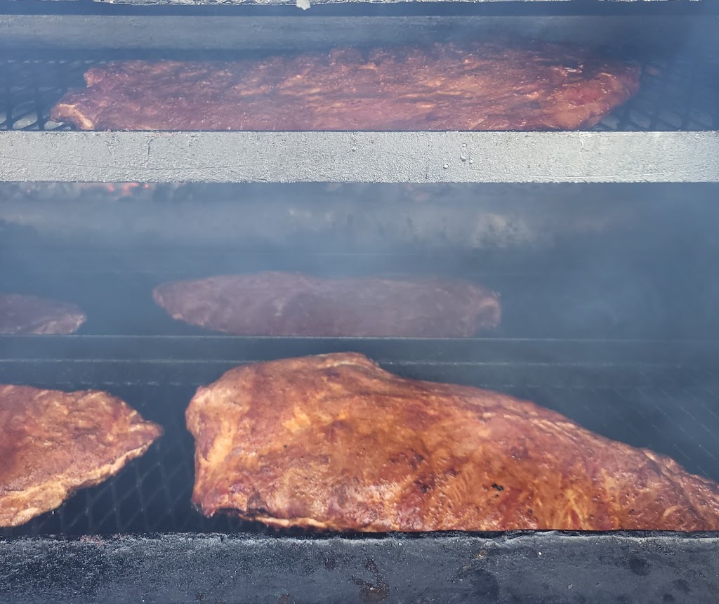 Dont Eat The Bone Bbq | restaurant | 8949 E Washington St, Indianapolis, IN 46219, USA | 3174142035 OR +1 317-414-2035