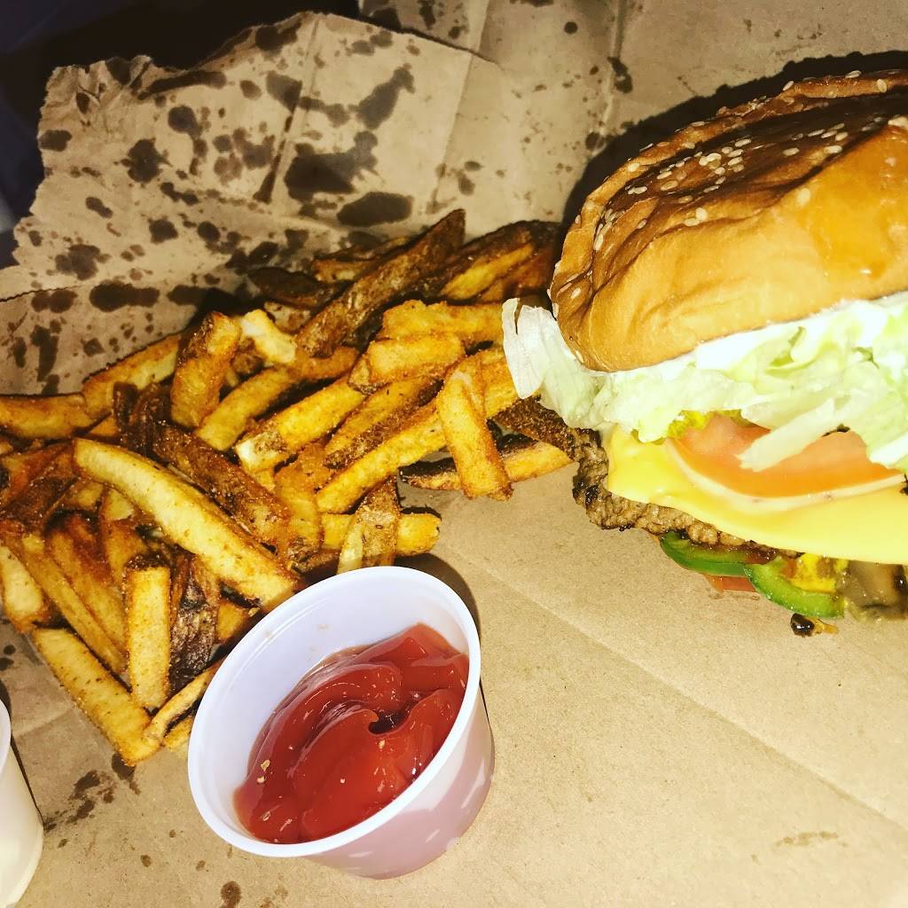 Five Guys | meal takeaway | 1570 Gateway Blvd, Fairfield, CA 94533, USA | 7074252907 OR +1 707-425-2907