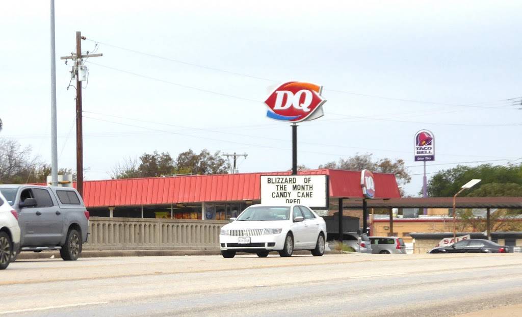 Dairy Queen Store | restaurant | 1110 S Key Ave, Lampasas, TX 76550, USA | 5125566254 OR +1 512-556-6254