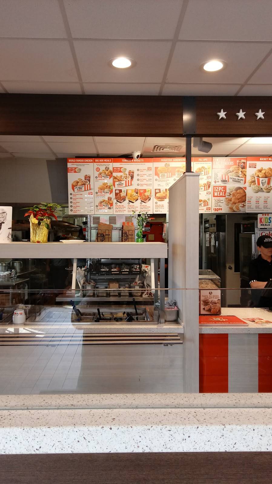 KFC | restaurant | 590 E South, W Hwy 50, Clermont, FL 34711, USA | 3523943659 OR +1 352-394-3659