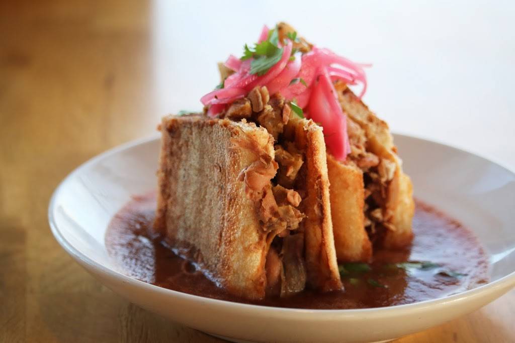 Salsa Verde Restaurant | restaurant | 634 W Veterans Pkwy, Yorkville, IL 60560, USA | 6305536931 OR +1 630-553-6931