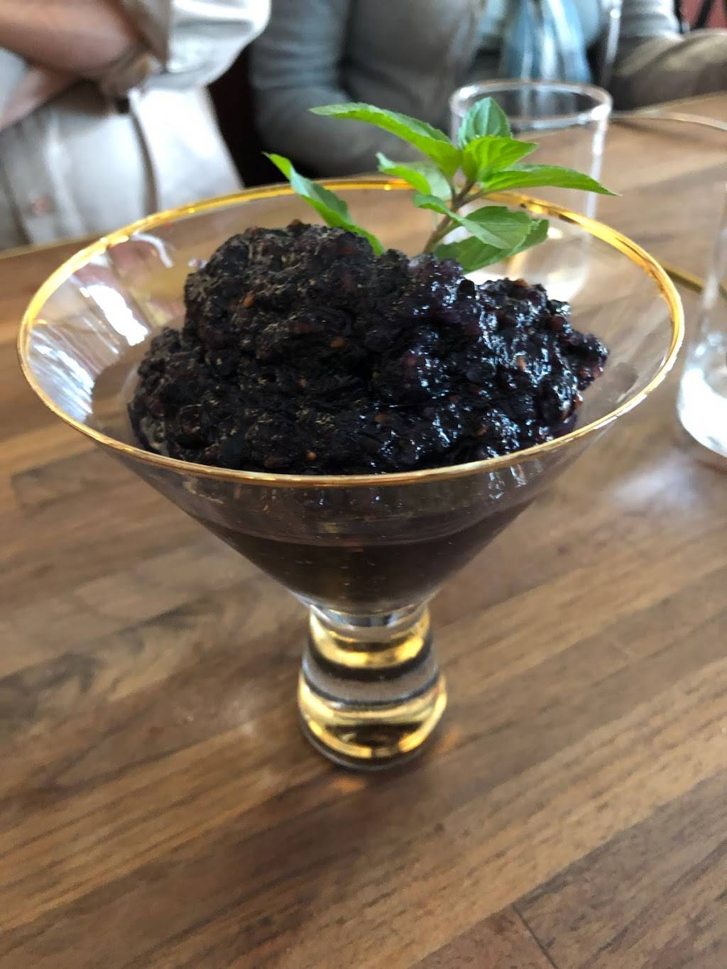 Gino’s Bottega Italiana | restaurant | 6606 Collins Ave, Miami Beach, FL 33141, USA | 3053978296 OR +1 305-397-8296