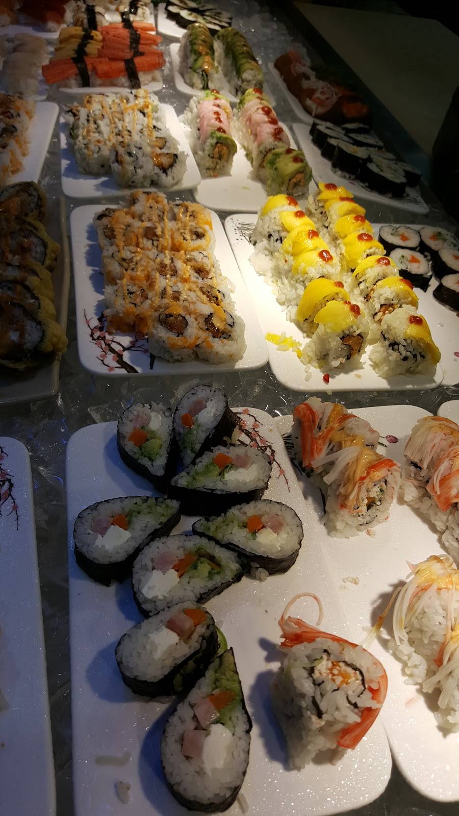 Rio China Buffet | restaurant | 655 Sunland Park Dr A, El Paso, TX 79912, USA | 9155853688 OR +1 915-585-3688