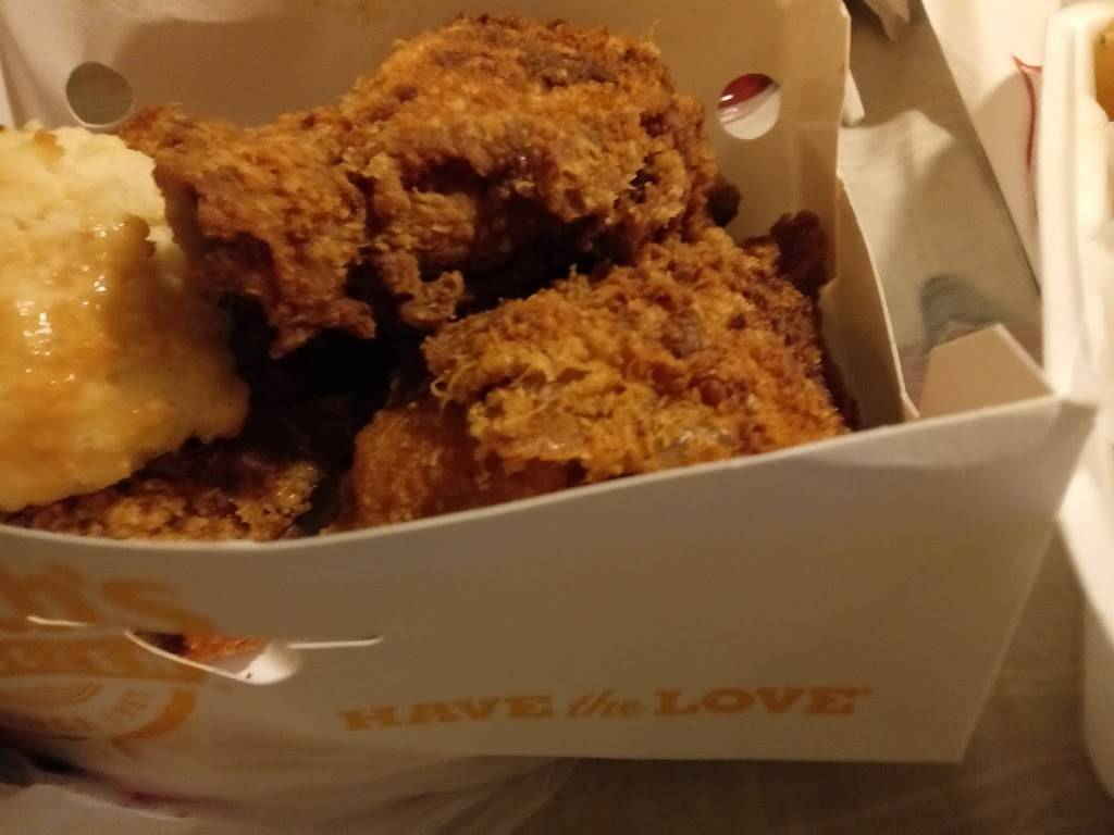 Churchs Chicken | restaurant | 2501 N Keystone Ave, Indianapolis, IN 46218, USA | 3179239987 OR +1 317-923-9987