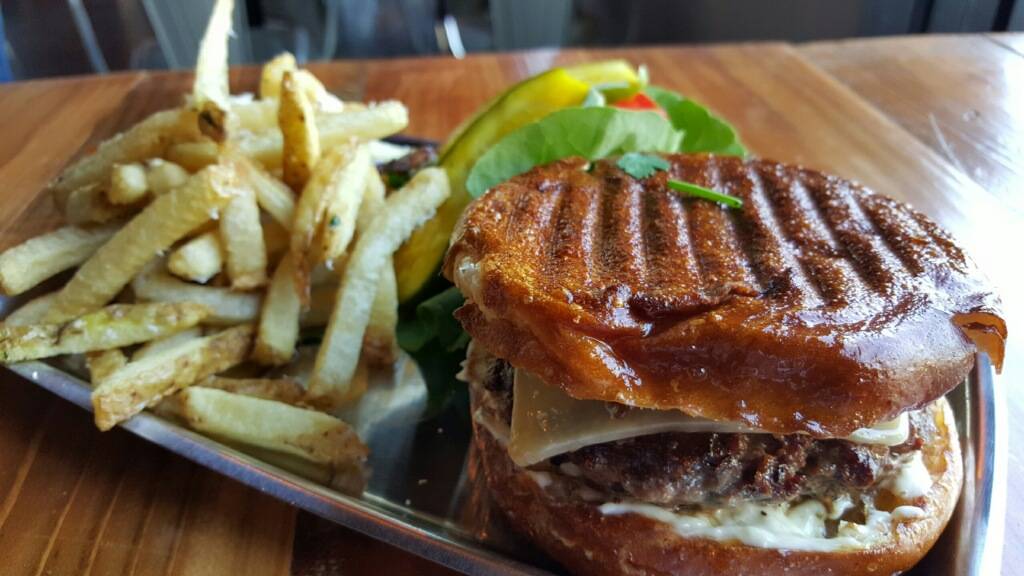 Salt & Ash | restaurant | 1390 N Kraemer Blvd, Placentia, CA 92870, USA | 6574442701 OR +1 657-444-2701