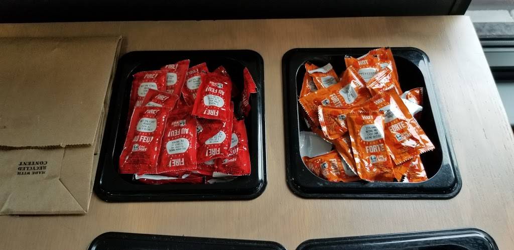 Taco Bell | meal takeaway | 455 Woodlawn Rd W, Guelph, ON N1K 1A6, Canada | 5197802499 OR +1 519-780-2499