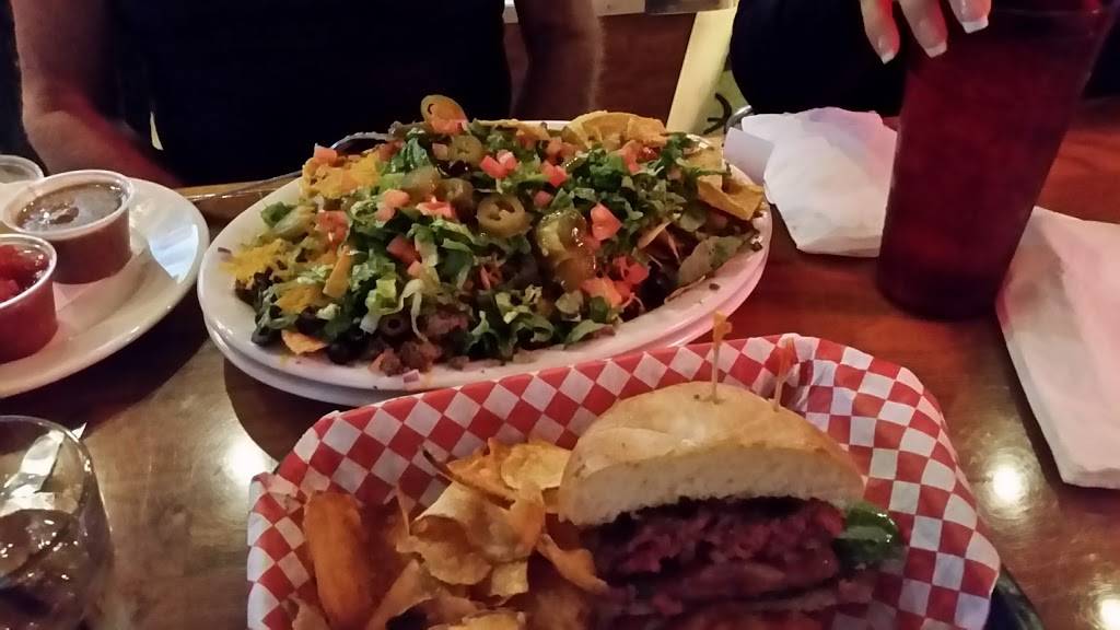 Fuzzys Sports Grill | restaurant | 18795 N Reems Rd #109, Surprise, AZ 85374, USA | 6235560664 OR +1 623-556-0664