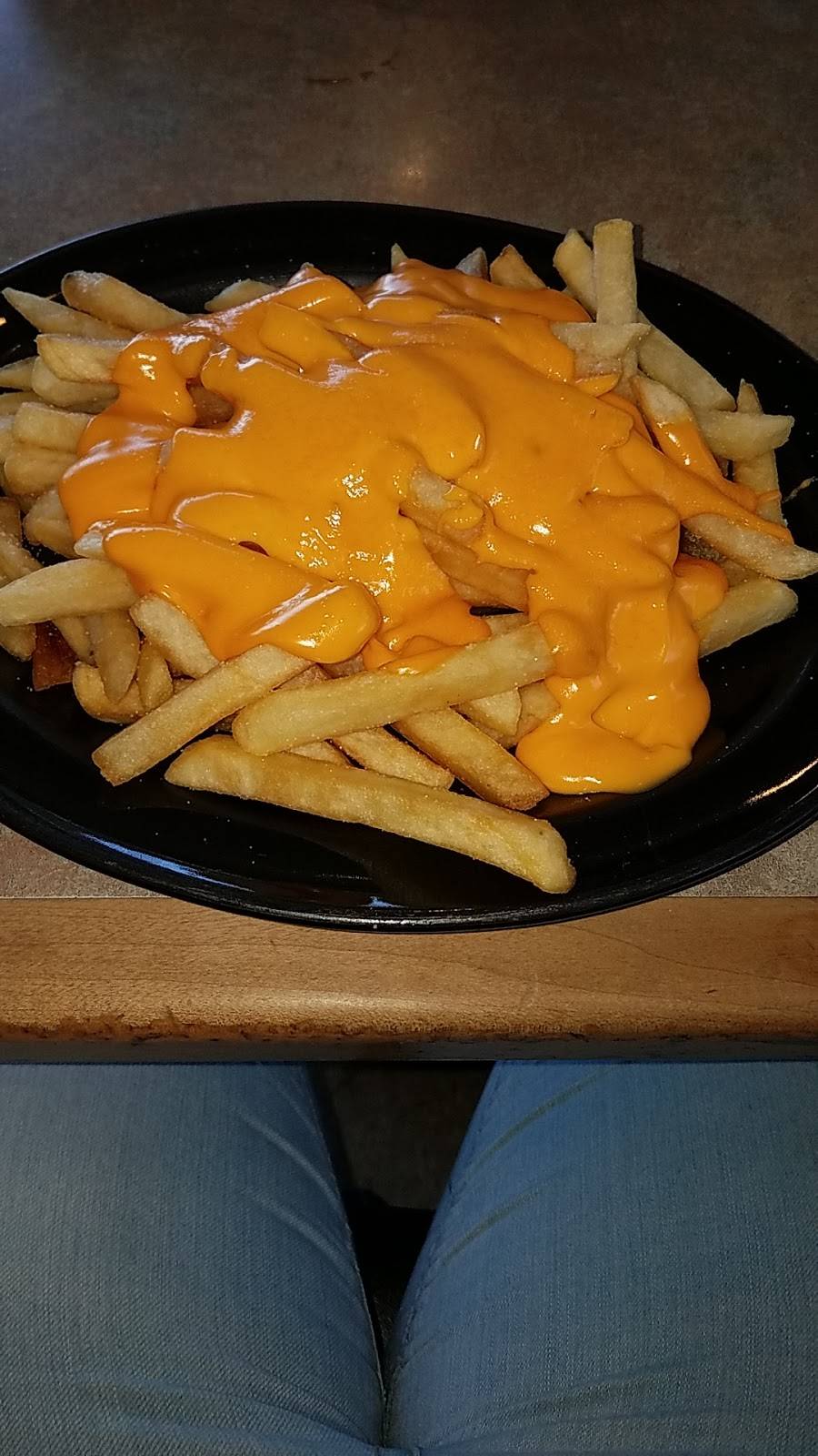 Mussos Italian Restaurant | restaurant | 406 E Broadway, Red Lion, PA 17356, USA | 7172464573 OR +1 717-246-4573