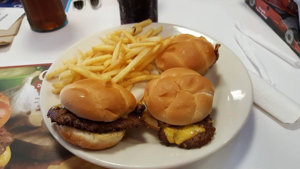 Steak n Shake | restaurant | 1185 Gravois Rd, Fenton, MO 63026, USA | 6367640020 OR +1 636-764-0020