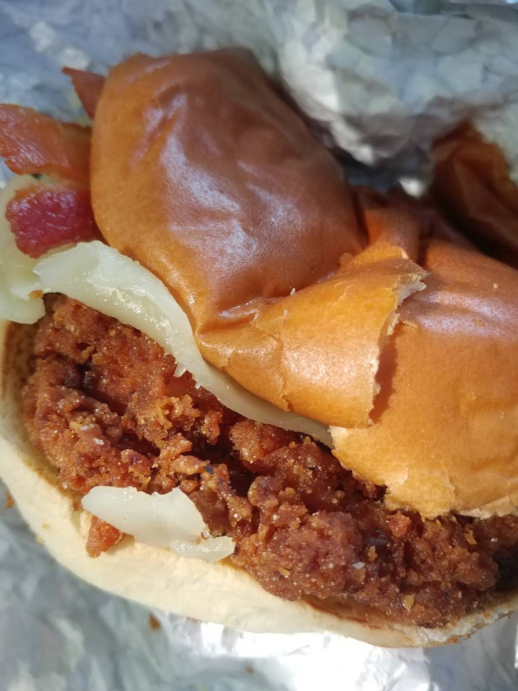 Wendys | restaurant | 6331 S 212th St, Kent, WA 98032, USA | 2533955634 OR +1 253-395-5634