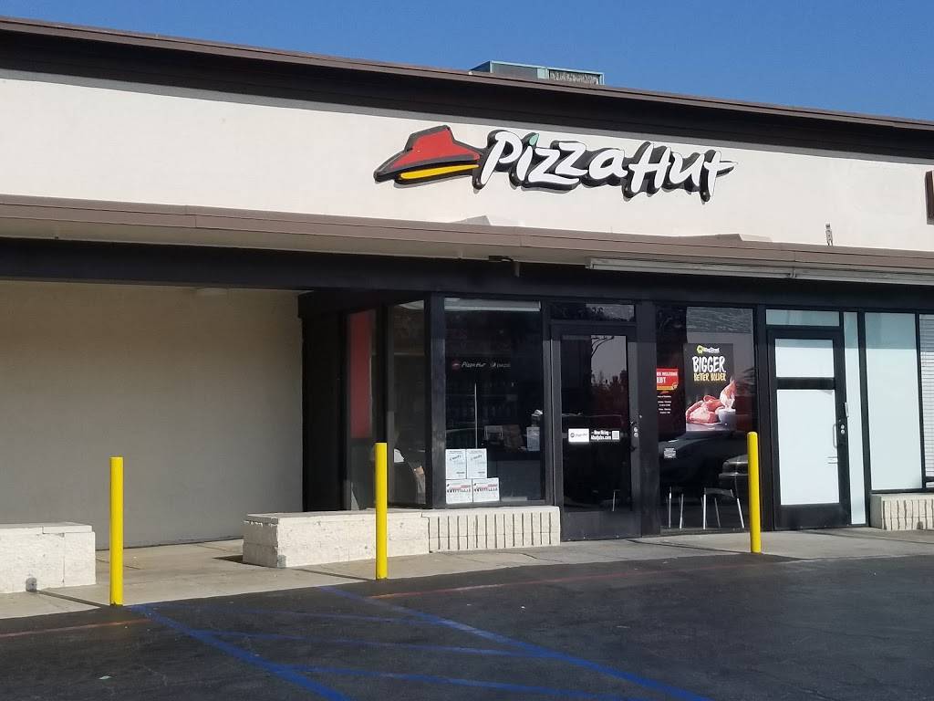 Pizza Hut | restaurant | 7136 Van Nuys Blvd, Van Nuys, CA 91405, USA | 8187790400 OR +1 818-779-0400