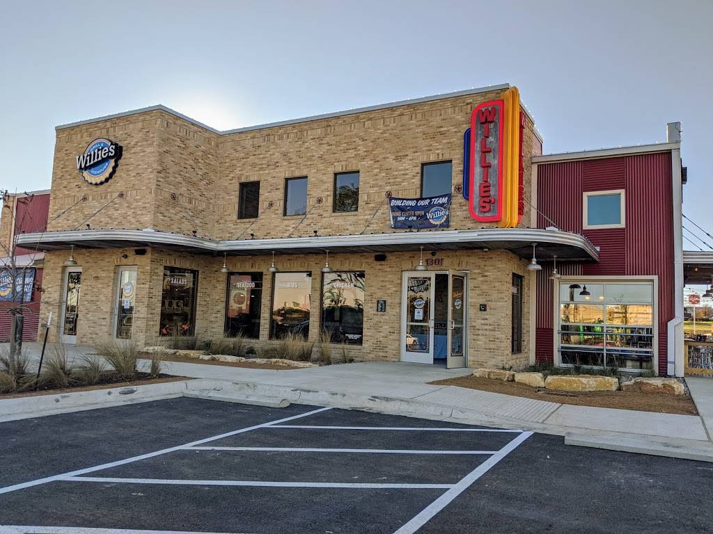 Willies Grill & Icehouse | restaurant | 1301 S IH 35 Frontage Rd, Georgetown, TX 78626, USA | 5127131313 OR +1 512-713-1313
