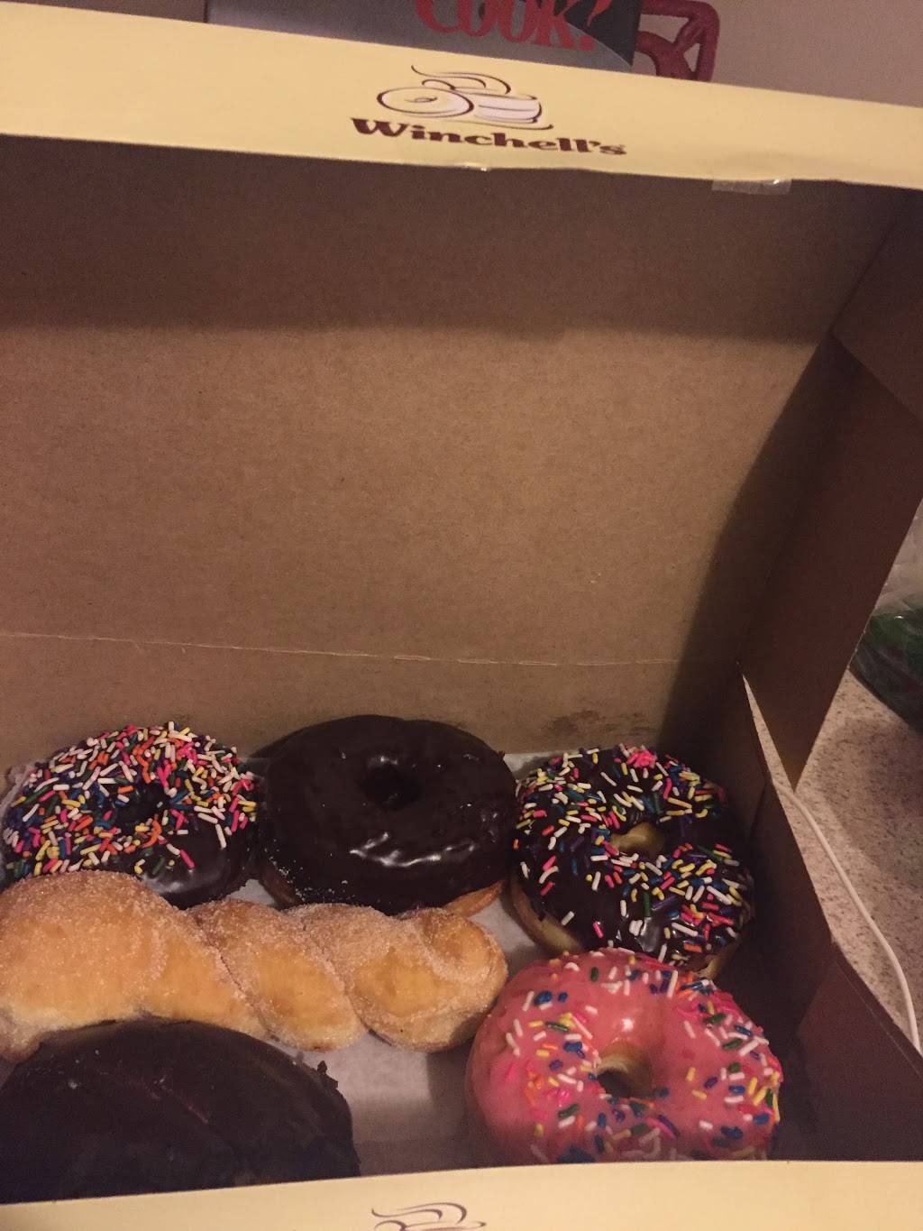 Winchells Donut House | cafe | 901 S Euclid St, Anaheim, CA 92802, USA | 7147741885 OR +1 714-774-1885