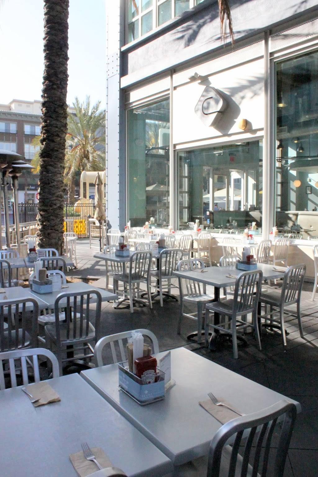 The Counter Santana Row | restaurant | 3055 Olin Ave #1035, San Jose, CA 95128, USA | 4084239200 OR +1 408-423-9200