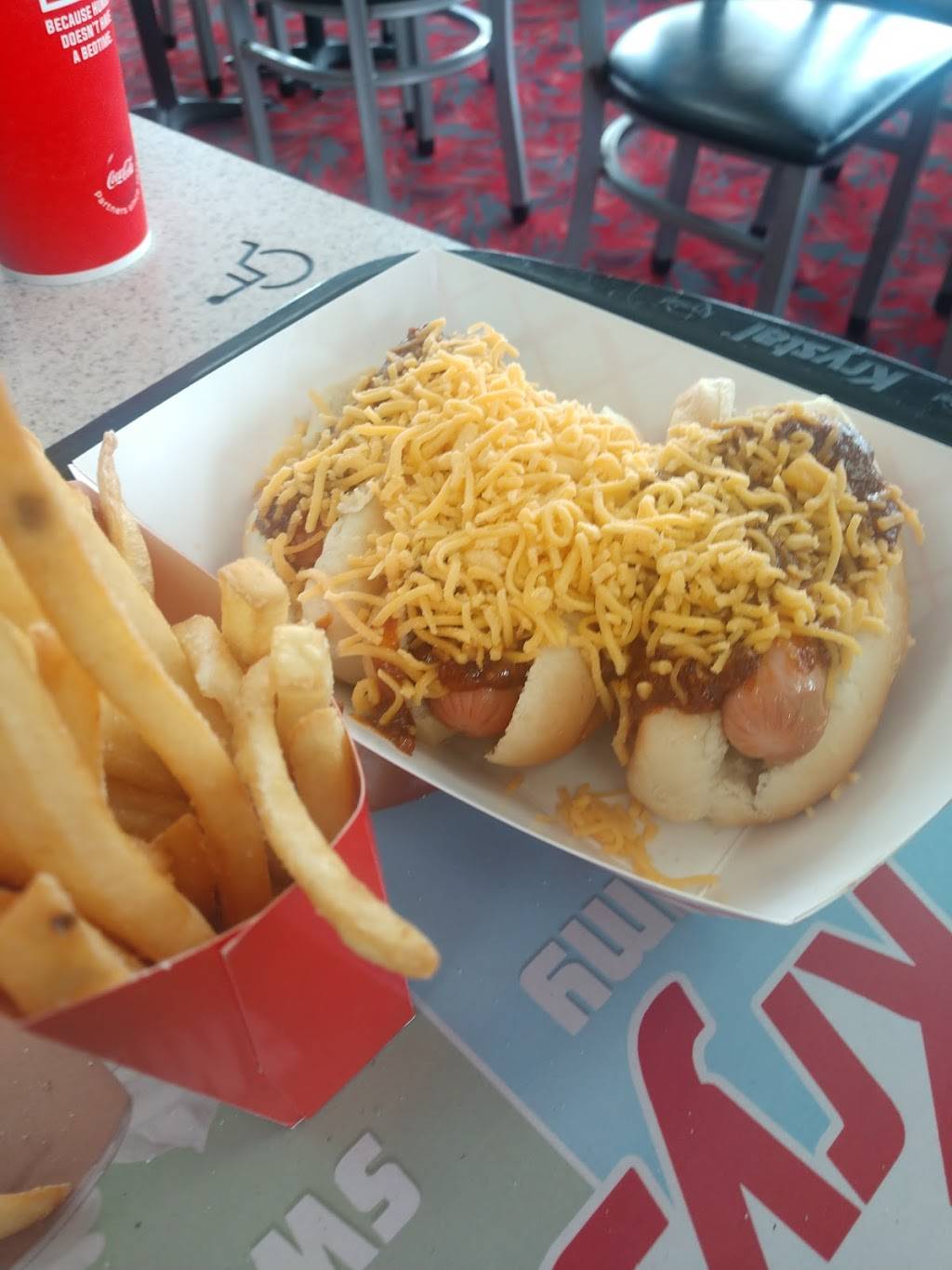 Krystal | restaurant | 2406 Gault Ave N, Fort Payne, AL 35967, USA | 2569979000 OR +1 256-997-9000