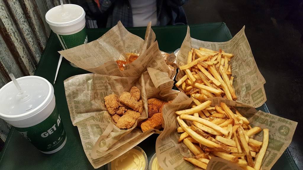 Wingstop | restaurant | 2992 65th St Ste 400, Sacramento, CA 95817, USA | 9164557266 OR +1 916-455-7266