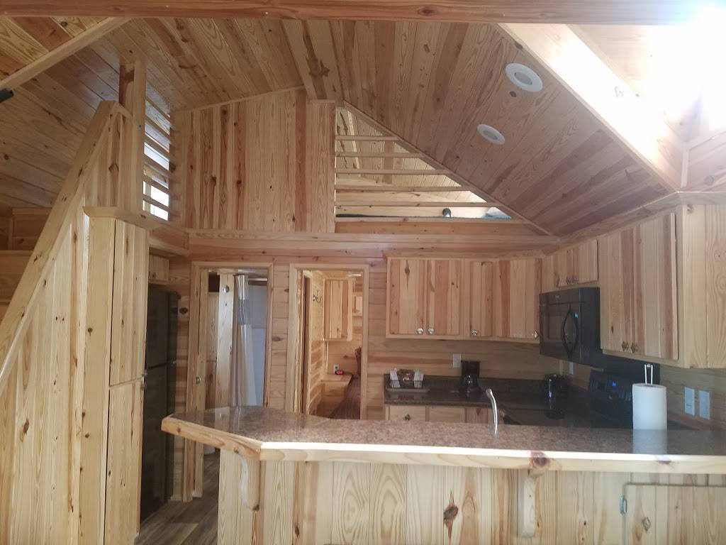 Halesford Harbour Resort | restaurant | 1336 Campers Paradise Trail, Moneta, VA 24121, USA | 5402979000 OR +1 540-297-9000