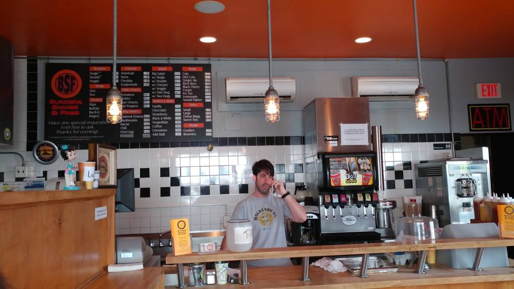 Burgers, Shakes & Fries | restaurant | 302 Delavan Ave, Greenwich, CT 06830, USA | 2035317433 OR +1 203-531-7433