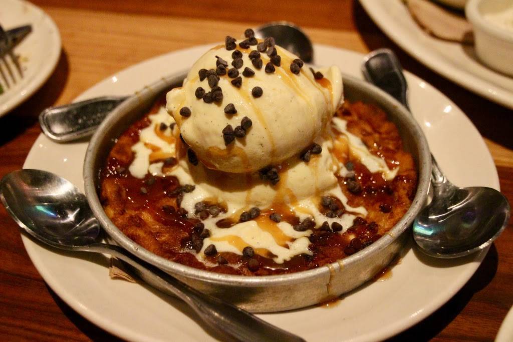 BJs Restaurant & Brewhouse | restaurant | 10690 N De Anza Blvd, Cupertino, CA 95014, USA | 4088656970 OR +1 408-865-6970