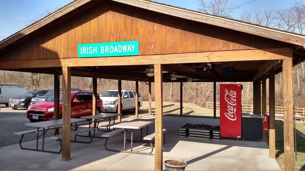 Shamrock Club of Columbus | restaurant | 60 W Castle Rd, Columbus, OH 43207, USA | 6144914449 OR +1 614-491-4449