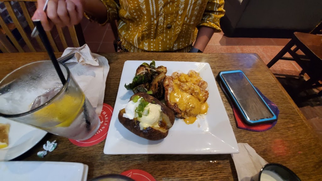 TBonz Gill & Grill | restaurant | 80 N Market St, Charleston, SC 29401, USA | 8435772511 OR +1 843-577-2511