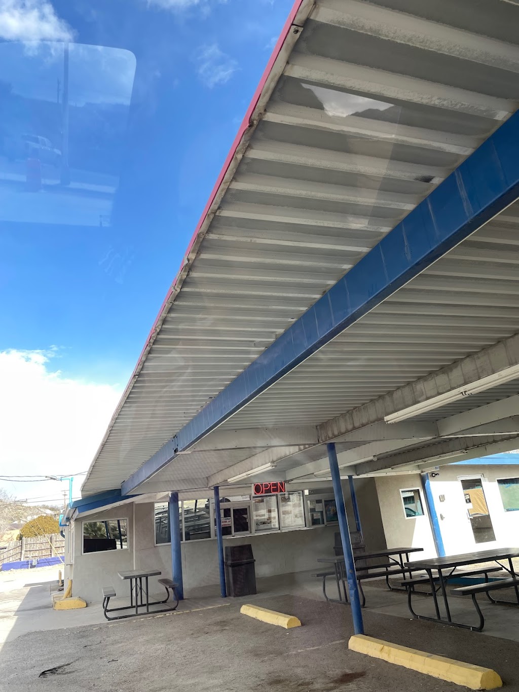 A & B Drive In | restaurant | 211 N Broadway St, Truth or Consequences, NM 87901, USA | 5758949294 OR +1 575-894-9294