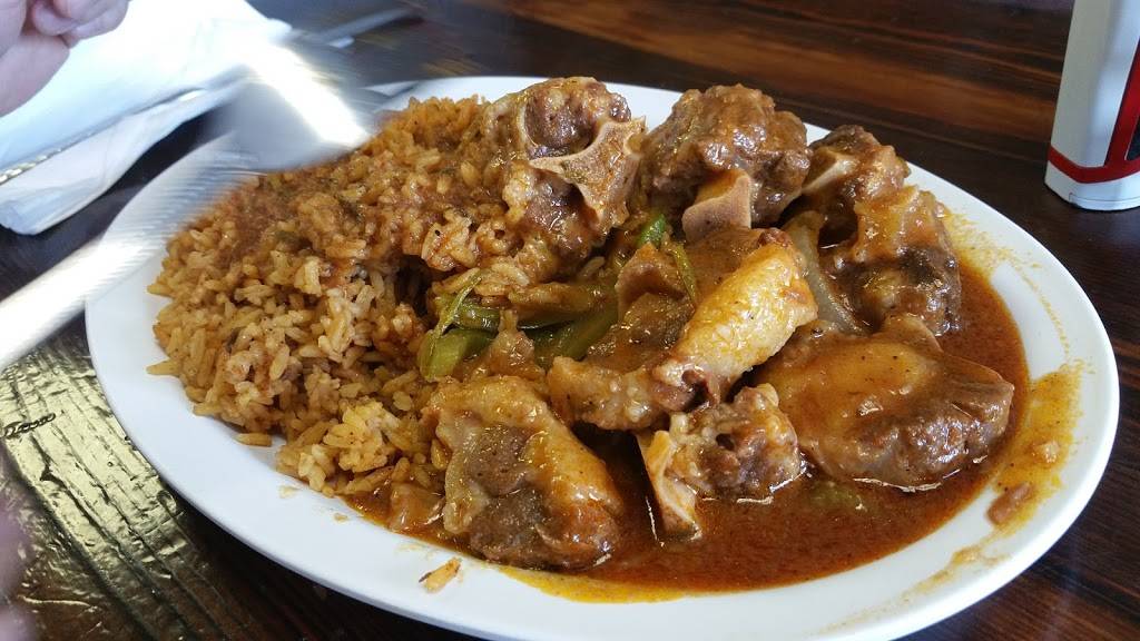 Celias Restaurant | restaurant | 700 Kempton St, New Bedford, MA 02740, USA | 5089935279 OR +1 508-993-5279