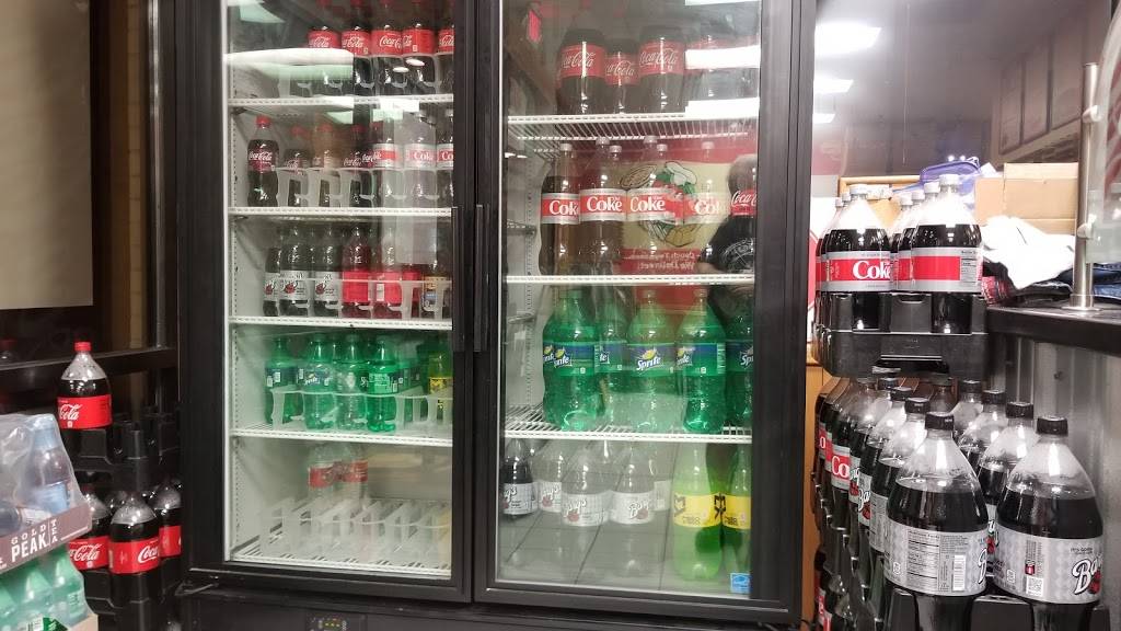 Snappy Tomato Pizza | meal delivery | 6111 Burgundy Hill Dr, Burlington, KY 41005, USA | 8595869090 OR +1 859-586-9090