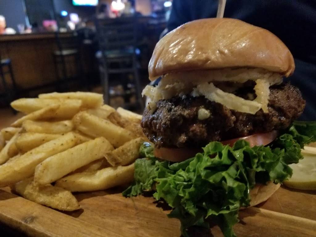 Charles Village Pub & Patio | restaurant | 19 W Pennsylvania Ave, Towson, MD 21204, USA | 4108218155 OR +1 410-821-8155