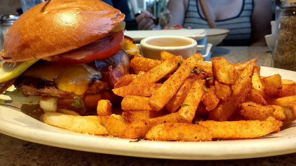 Lazy Dog Restaurant & Bar | restaurant | 16310 Beach Blvd, Westminster, CA 92683, USA | 7145001140 OR +1 714-500-1140