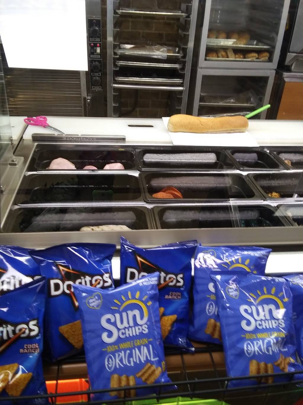 Subway Restaurants | restaurant | 20521 Old Cutler Rd, Cutler Bay, FL 33189, USA | 3052543700 OR +1 305-254-3700