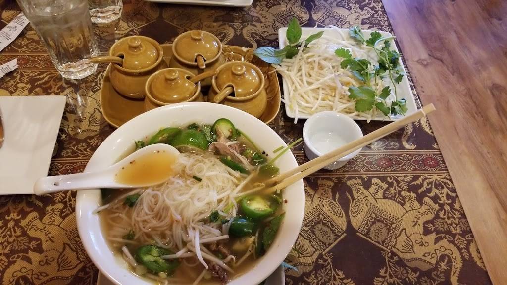 Thai Sawatdee | restaurant | 3064 Healy Dr, Winston-Salem, NC 27103, USA | 3367604455 OR +1 336-760-4455