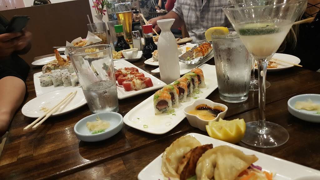 Hino Oishi | restaurant | 3091 E Campus Pointe Dr, Fresno, CA 93710, USA | 5597654657 OR +1 559-765-4657