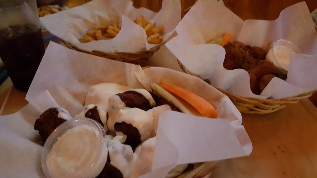 Wild Wing | restaurant | 570 Kingston Rd #4, Pickering, ON L1V 1A6, Canada | 9058319464 OR +1 905-831-9464