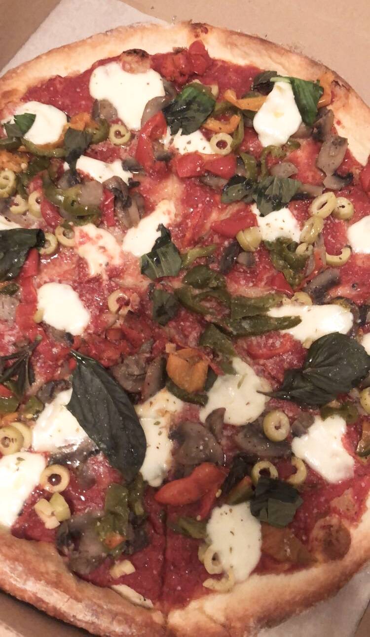 Bella Napoli Pizza & Pasta | restaurant | 419 E Main St, Canfield, OH 44406, USA | 3305333434 OR +1 330-533-3434