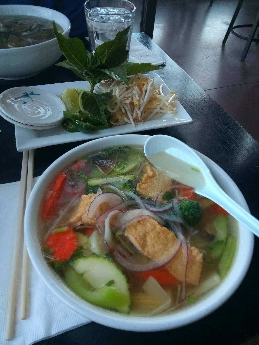 Pho Kitchen Bar & Grill | restaurant | unit 3, 2314, 2900 Baseline Rd, Boulder, CO 80303, USA | 3038723903 OR +1 303-872-3903
