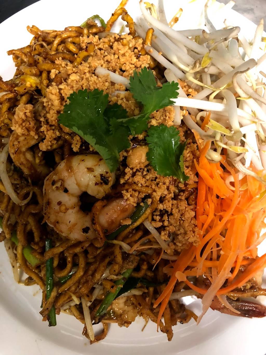 Jasmine Thai Cuisine | restaurant | 145 W Benson St, Cincinnati, OH 45215, USA | 5139481626 OR +1 513-948-1626