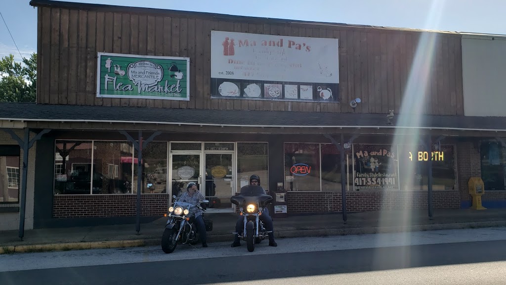 Ma and Pas Family Style Restaurant | restaurant | North side of the square, 110 W Commercial St, Mansfield, MO 65704, USA | 4175542491 OR +1 417-554-2491