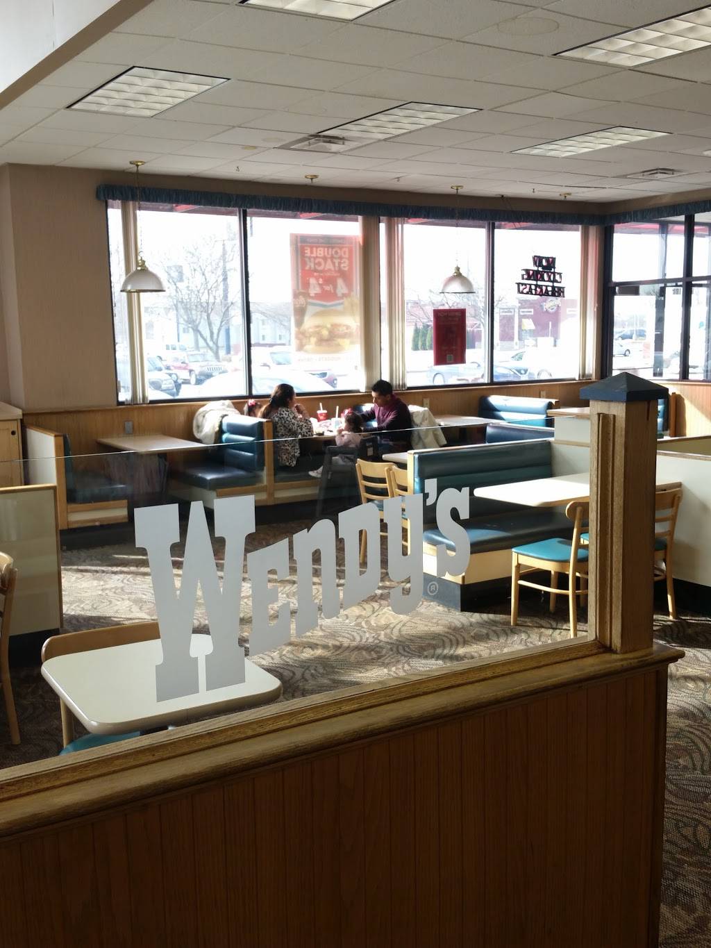 Wendys | restaurant | 3222 Old Humes Rd, Janesville, WI 53546, USA | 6087526644 OR +1 608-752-6644
