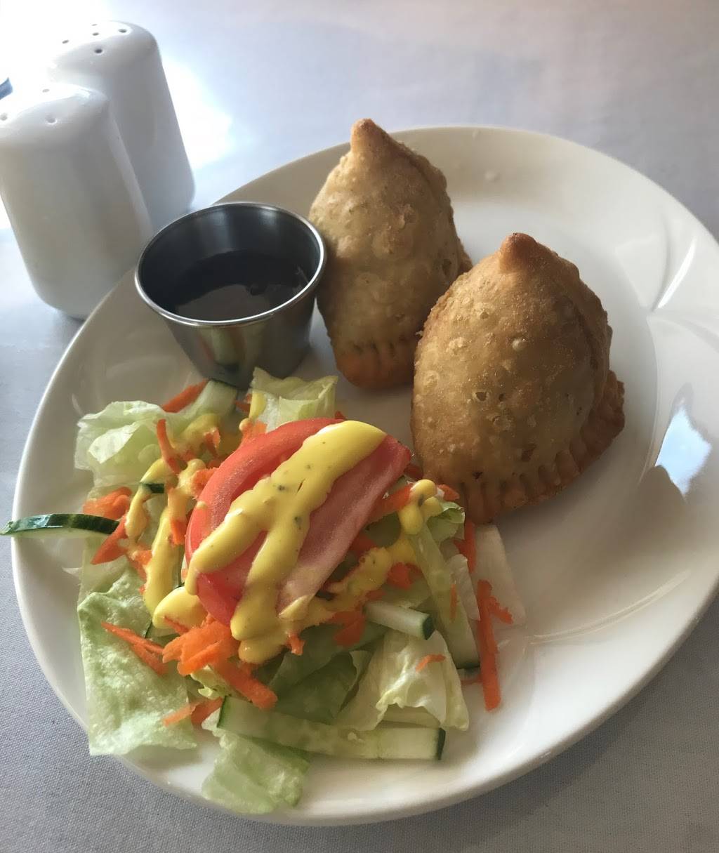 Mias Indian Cuisine | restaurant | 917 Richmond Rd, Ottawa, ON K2A 0G8, Canada | 6136953333 OR +1 613-695-3333