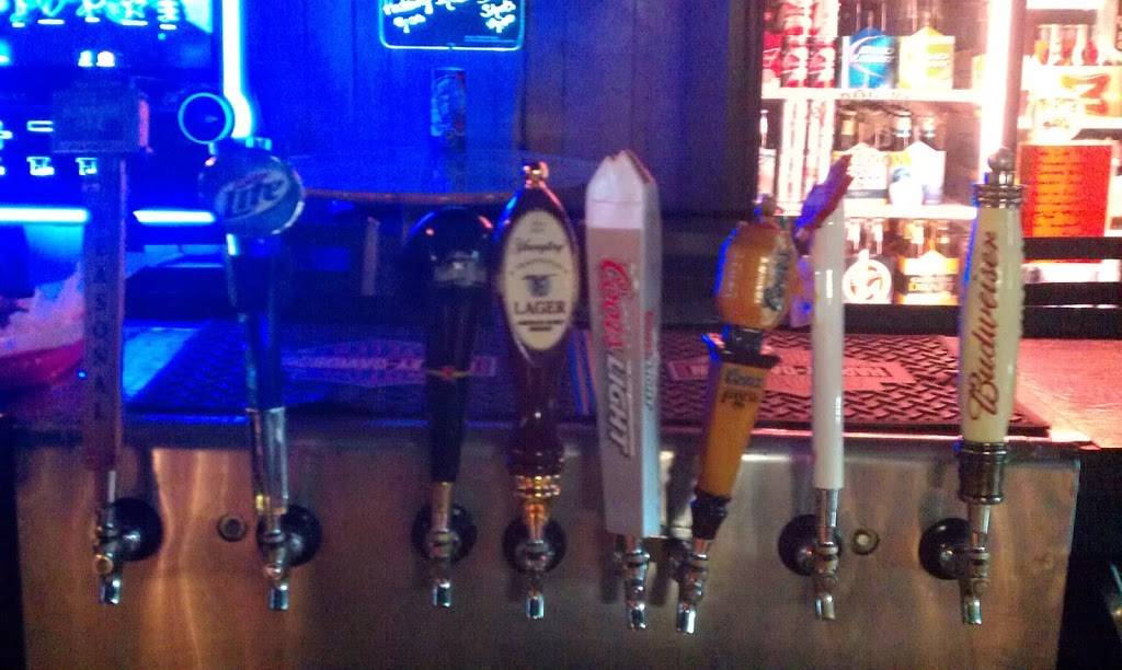 Dog House Saloon | restaurant | 202 S Broad St, West Hazleton, PA 18202, USA | 5704531699 OR +1 570-453-1699