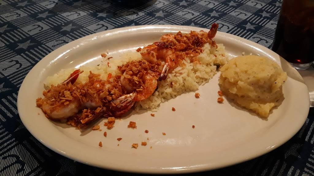 Villa Del Mar | restaurant | 5668 N Mesa St, El Paso, TX 79912, USA | 9155841888 OR +1 915-584-1888