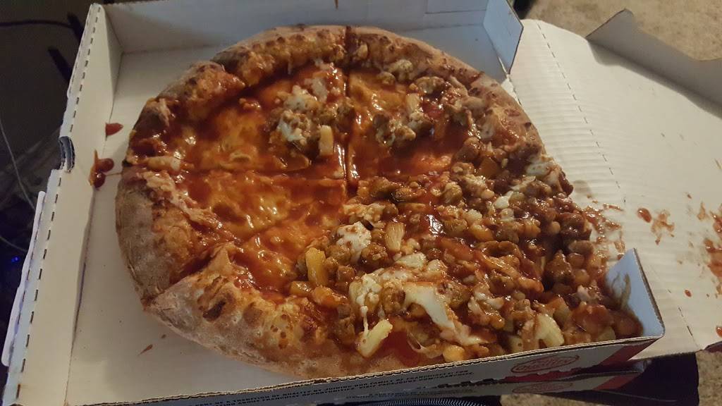 Papa Johns Pizza | restaurant | 10551 E Garden Dr #104, Aurora, CO 80012, USA | 7207477272 OR +1 720-747-7272