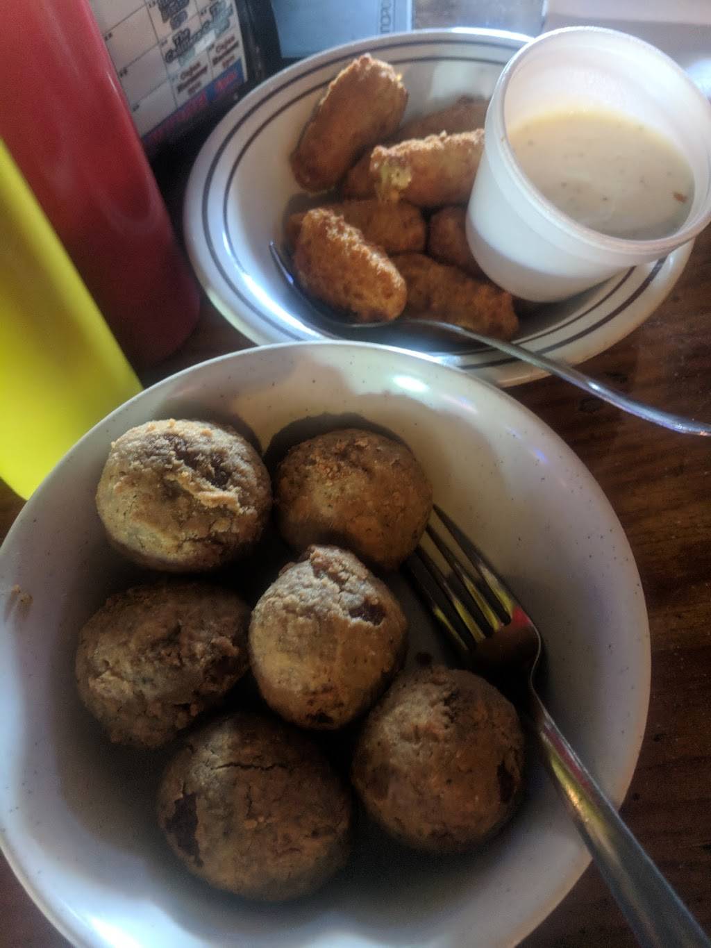 The Boudain Hut | restaurant | 5714 Gulfway Dr, Port Arthur, TX 77642, USA | 4099625079 OR +1 409-962-5079