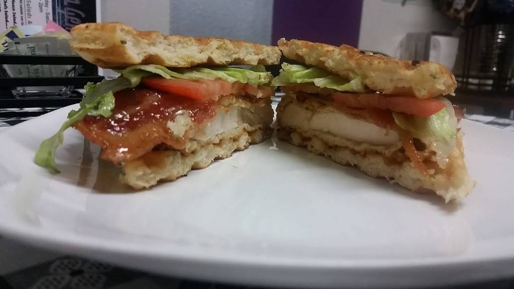 The Hidden Gem Diner | restaurant | 12930 FM830, Willis, TX 77318, USA | 9368909538 OR +1 936-890-9538